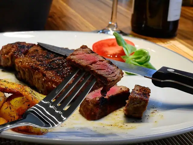 JW Steakhouse: חווית בשר משובחת במלון יוקרתי